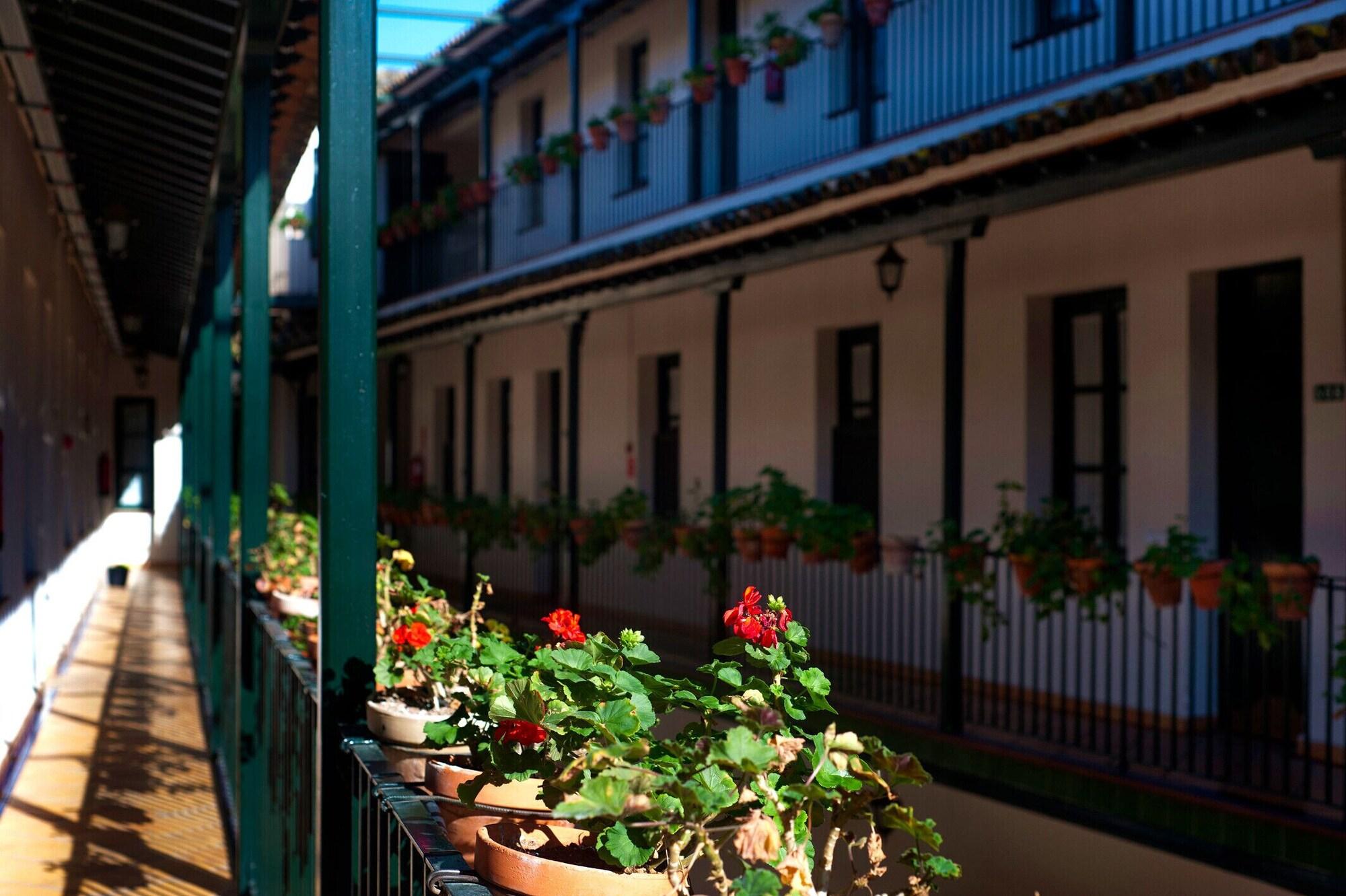 Corral De Los Chicharos Seville Exterior photo