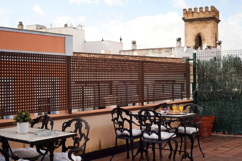 Corral De Los Chicharos Seville Exterior photo